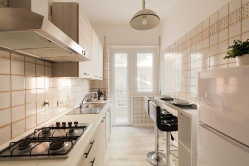Vatican District · Metro at the Door · Modern Flat
