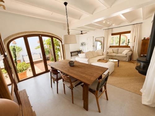 Villa in Javea with Private Pool & Mountain Views