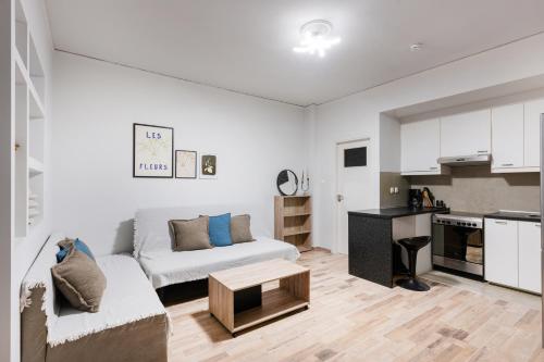 Eleven K 5 Guests 2 Private Parking Spaces
