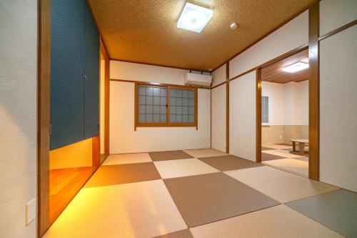 e-stay namba
