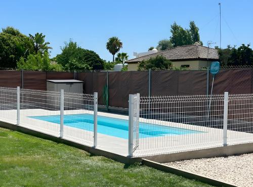 Casa con Piscina privada Jardin y Barbacoa lugar tranquilo