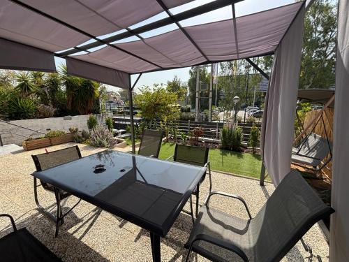 Athens Air B&B