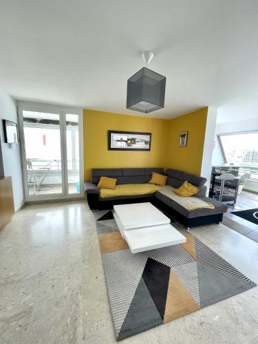 Residence avec piscine, t4 pour 6 N113