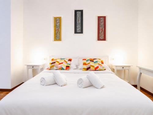 Navigli-Metro-Moda & Design District AC & Self Check-In