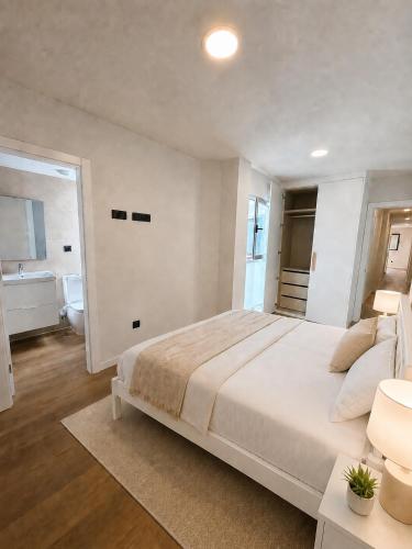 2BR Las Canteras Apartment
