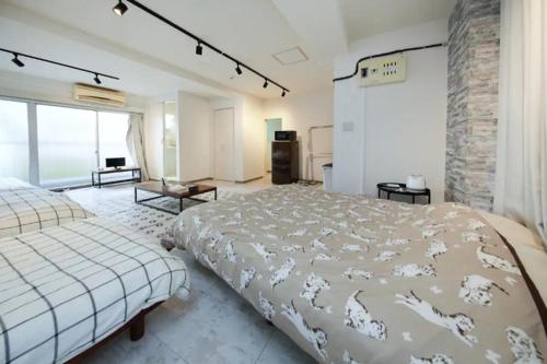 Yoyogi Apartment 2-301 by Tranova