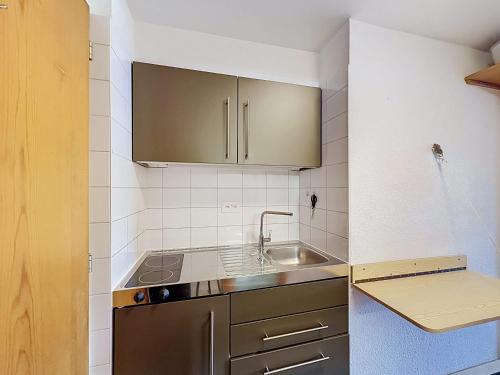Arcade 605 charming studio with south facing balcony