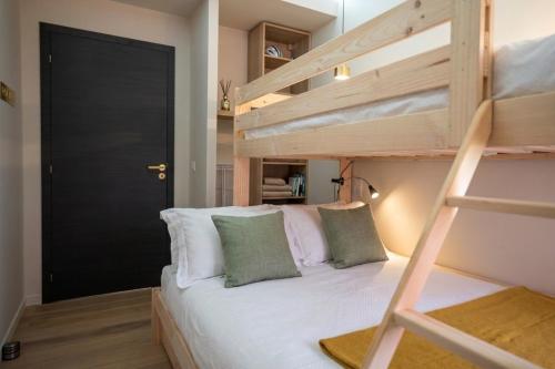 Cozy 2-room apartment next to the port