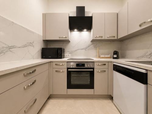 Cozy Belvedere Apartment