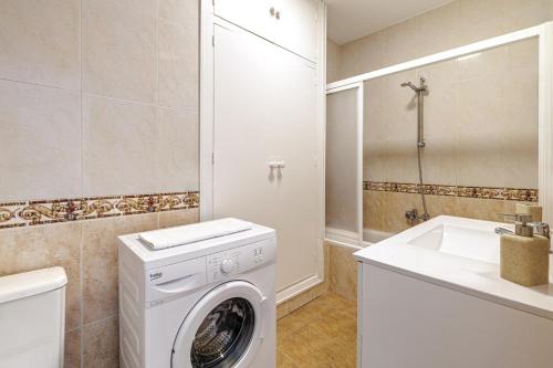 Marbella South Facing Beachfront Apartment