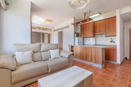 Marbella Beachfront 1BR with Bathtub