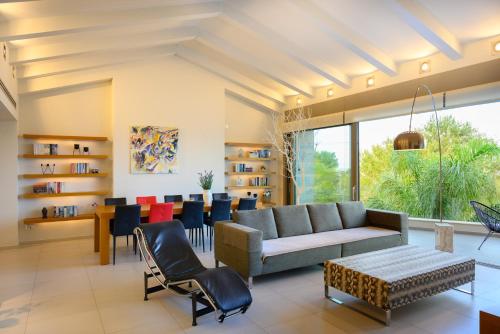 Serenity Beachfront Residence