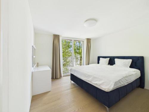 Luxurious Accessible Apartment in Zrich with Stunning Views