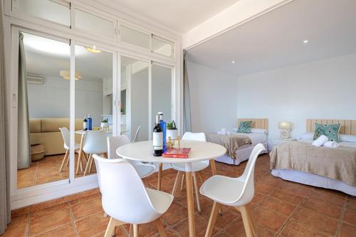 Marbella Beachfront Studio near Old Town
