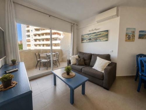 Benal Beach Spacious 1 Bedroom with Year-Round H
