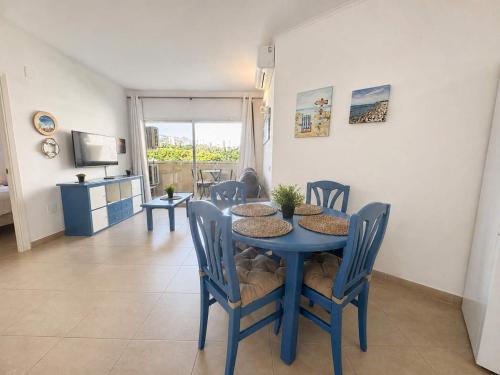 Benal Beach Spacious 1 Bedroom with Year-Round H