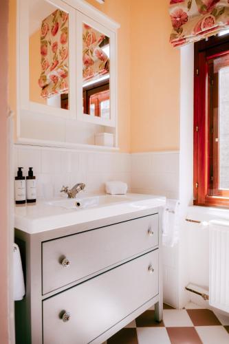Oak House Vienna - Boutique Guesthouse near Meidling Station