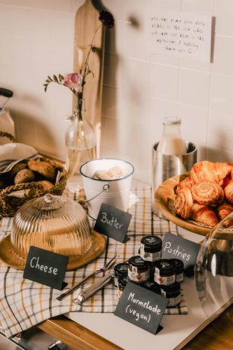 Oak House Vienna - Boutique Guesthouse near Meidling Station