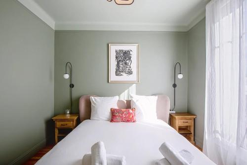 GuestReady - Bright Apt near Georges Brassens Park