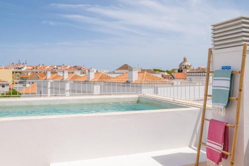 Les Terrasses B Private Rooftop Pool in Tavira