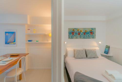 WELCS APARTAMENTO 495 EMP con patio