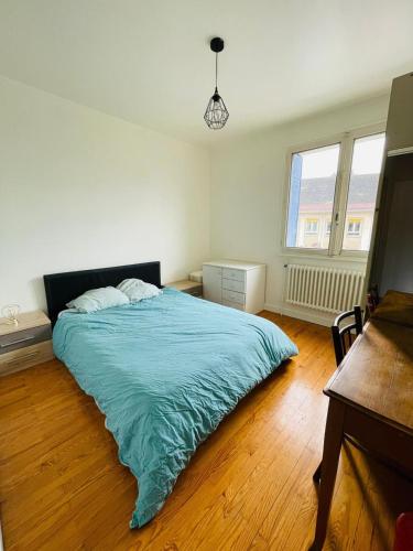Appartement avec balcon proche centre-gare-lac
