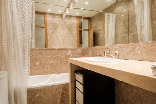 BmyGuest - Bairro Alto Charming Apartment