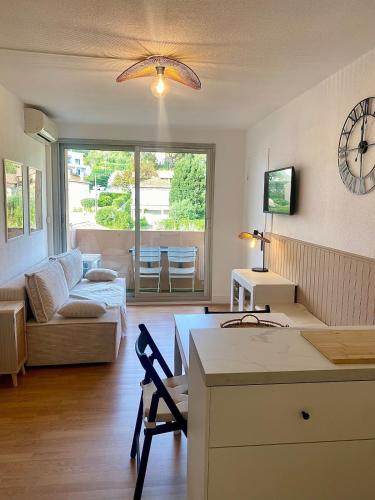 Appart centre ville - WIFI- Clim - Parking - Plage