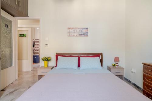 Cozy & Bright Home - 50m from metro station Άg Antonios