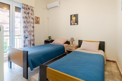 Cozy & Bright Home - 50m from metro station Άg Antonios