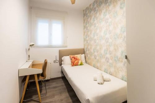 64IND1131 - Apartment with balcony