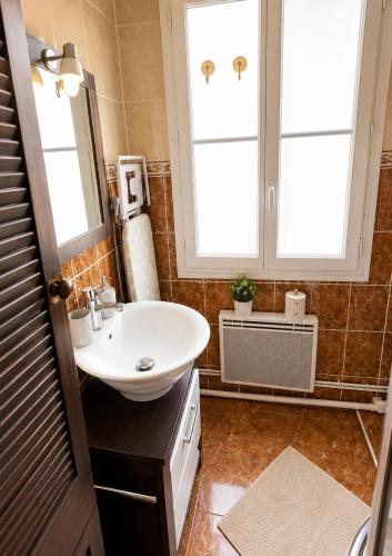 Charmant petit studio tout confort Paris