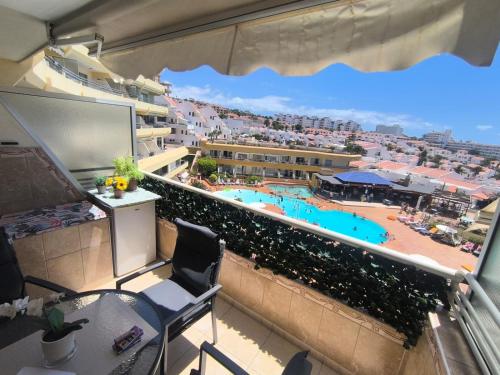 beautiful apartment near the beach and pool