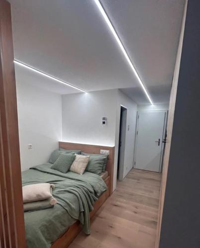 Studio 1620