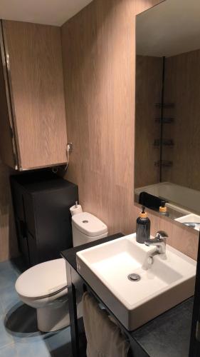 ESTARTIT BEACH Apartamento con piscina junto al mar
