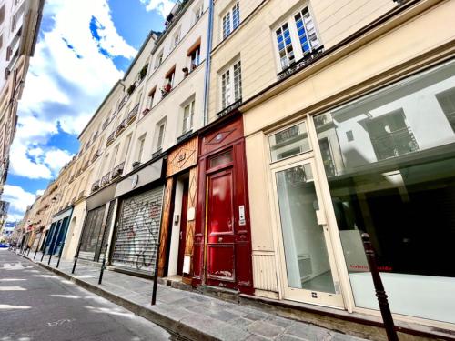Chic flat in the heart of Marais near Pompidou Centre