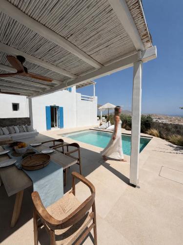 Sunrise Villa - Sea View Private Pools