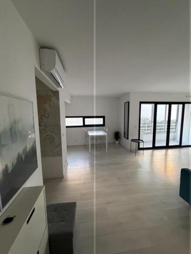 62 m2, T3, Palm Beach, sea view, wifi, 30 meters from beach
