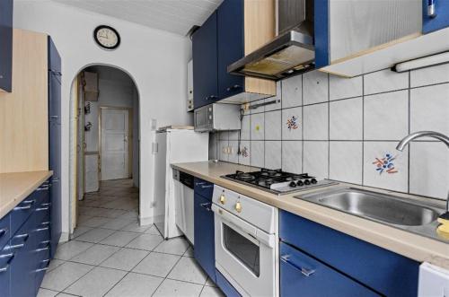 Cozy One-Bedroom Apartment