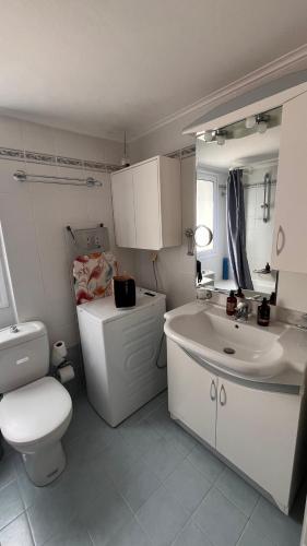 Navarinou Kalamata Pearl Luxury Seaside Apartment