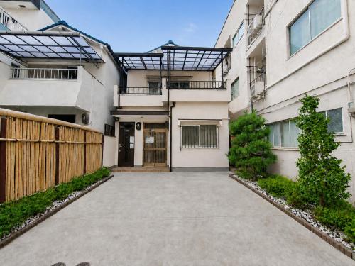 Nippori Osaka Nishi-Tengachaya Guesthouse西天下茶屋アパートメント