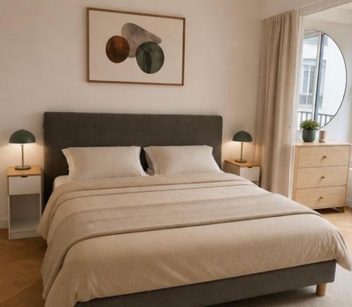 Champs Elysees - New Modern Air Conditioned Studio