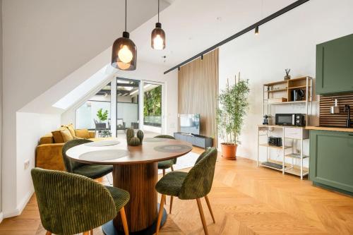 Olive Penthouse with Private Terrace and AC