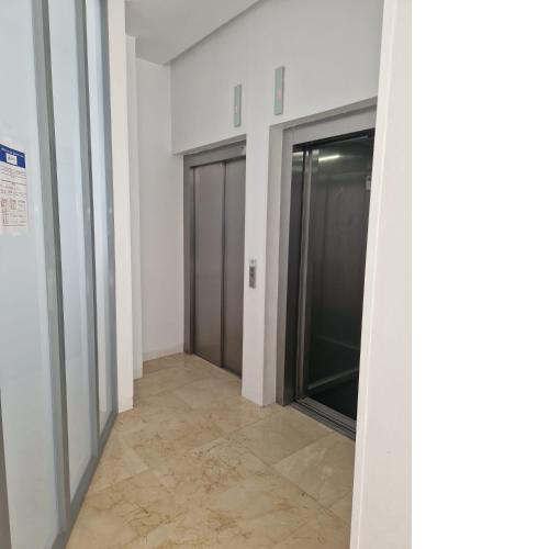 Stunning ocean views Totally refurbished Great terrace Direct access to the beach Air conditioner Wifi