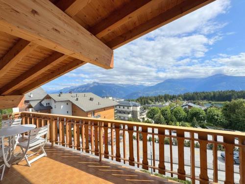Attique de prestige face aux sommets Alpins