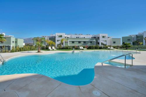 Luxe Penthouse Panoramic Sea View, Spa & Gym