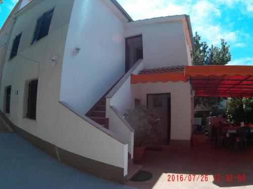 Gallery image of Apartman Luburić in Pinezici
