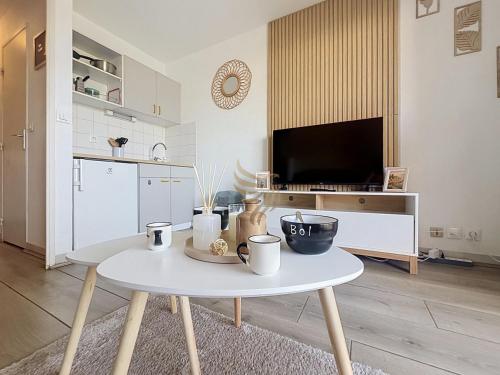 Studio cote B Terrasse Parking Frejus Plage