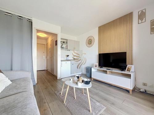 Studio cote B Terrasse Parking Frejus Plage