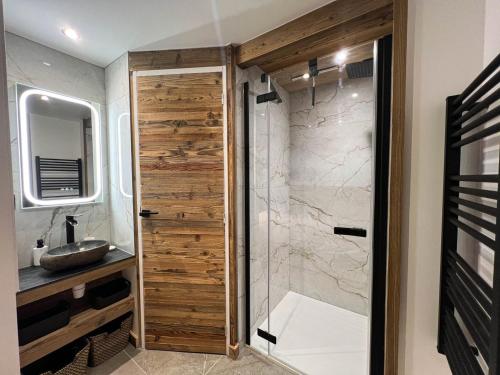 Chalet de luxe aux Gets - 4 chambres pour 9 personnes avec jacuzzi et Wi-Fi